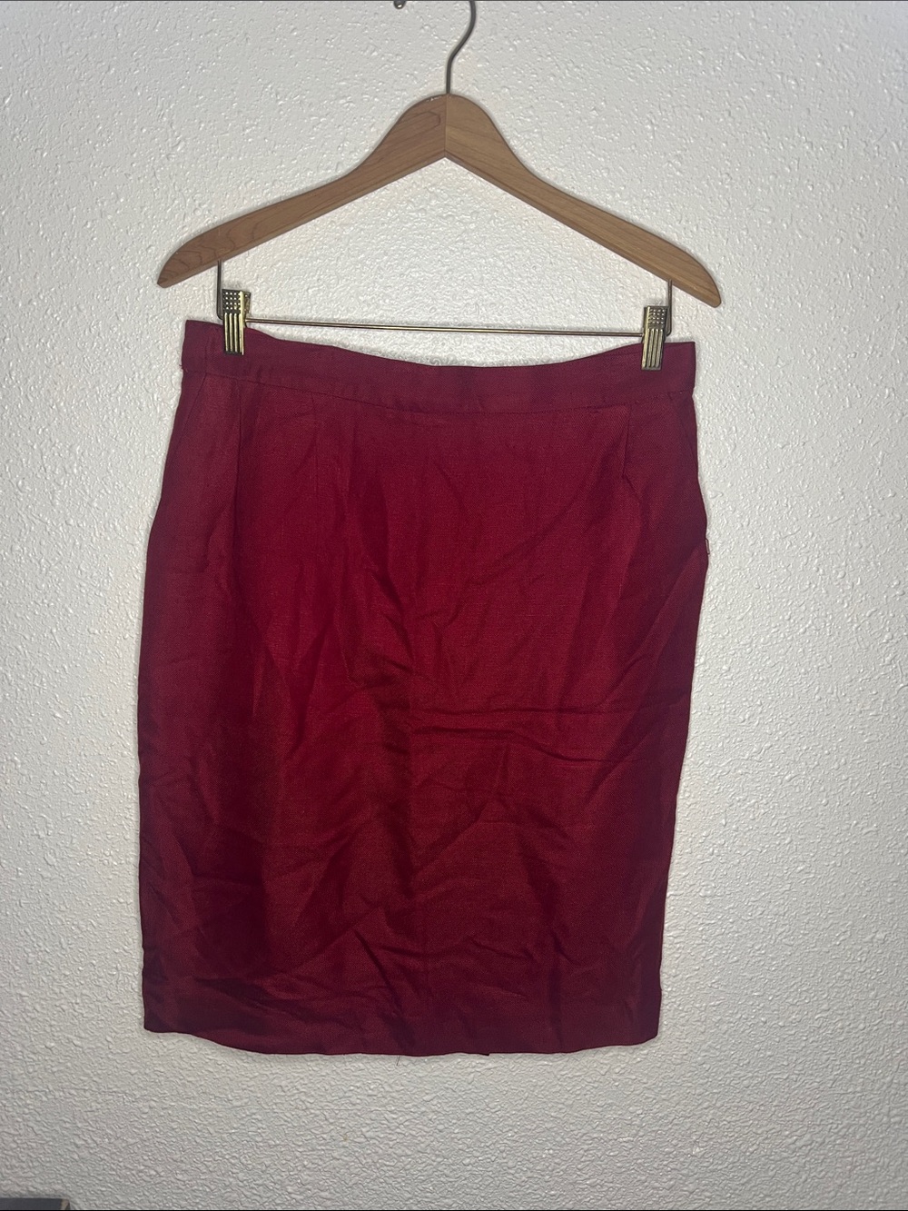 Liz Claiborne Crimson Pencil Skirt with pockets